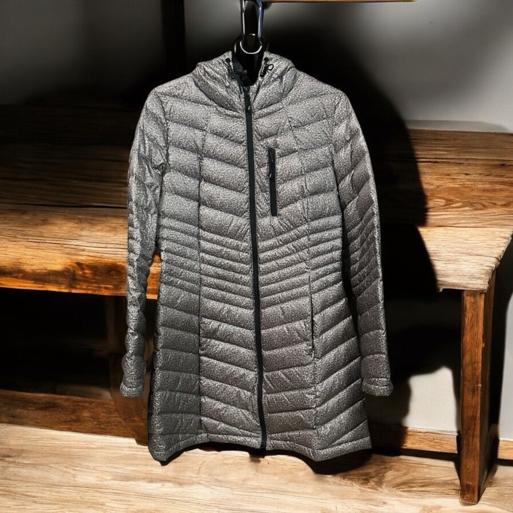 Gray Puffer Coat with Quilted Design and High Collar